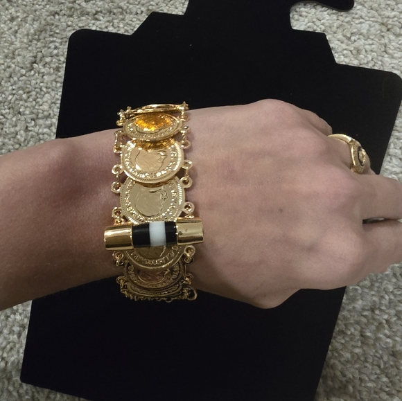 18kgp Dubai Jewelry Elegant Gold Coin Bracelet - Picture 5 of 8